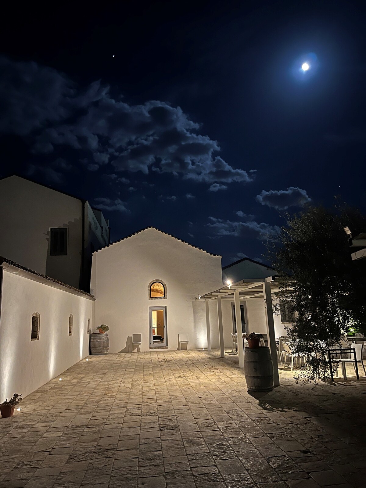 Pool double room priv bathroom Masseria Celentano