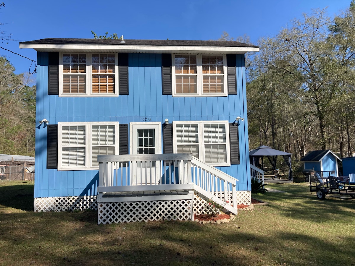 Loft Style Blue Home Pool & ATV Trails