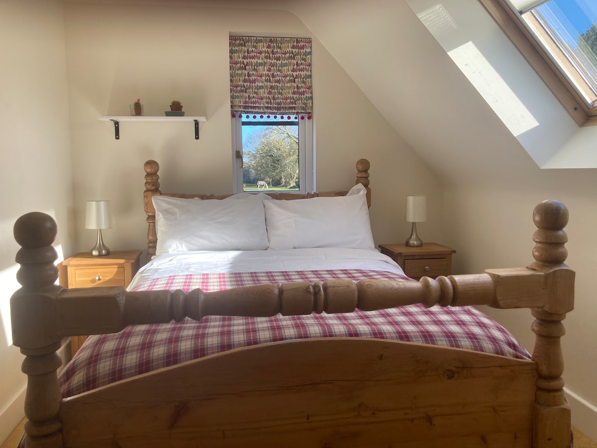 Pearle Cottage Annexe - a private guest suite
