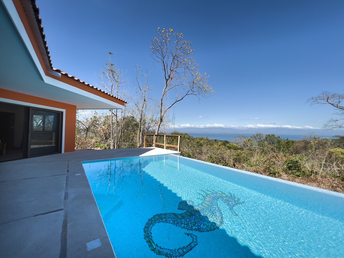 Villa Caballito de Mar with ocean view