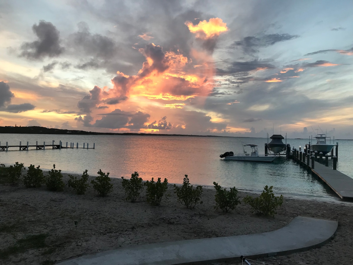 The Turquoise @ Hoopers Bay