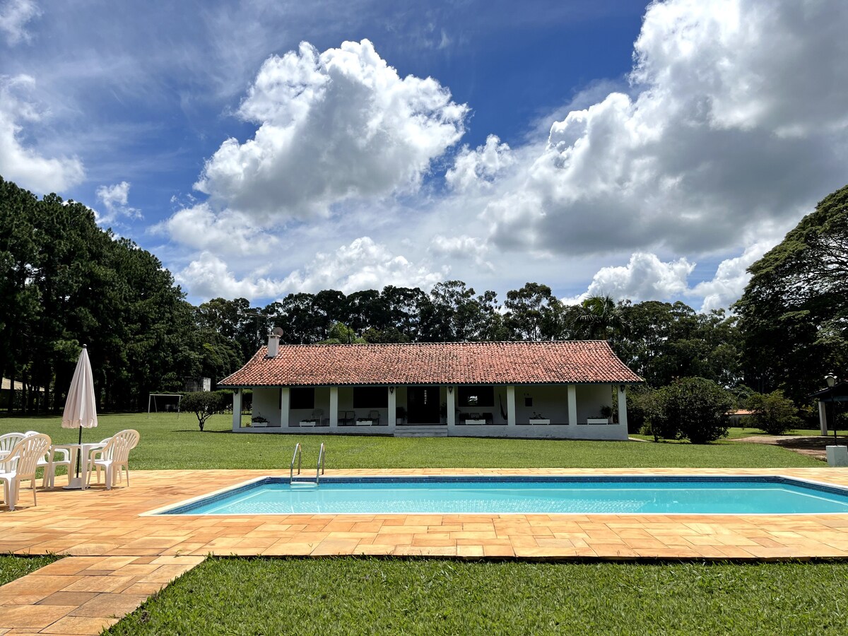 Casa de campo incrível no Condomínio Farm