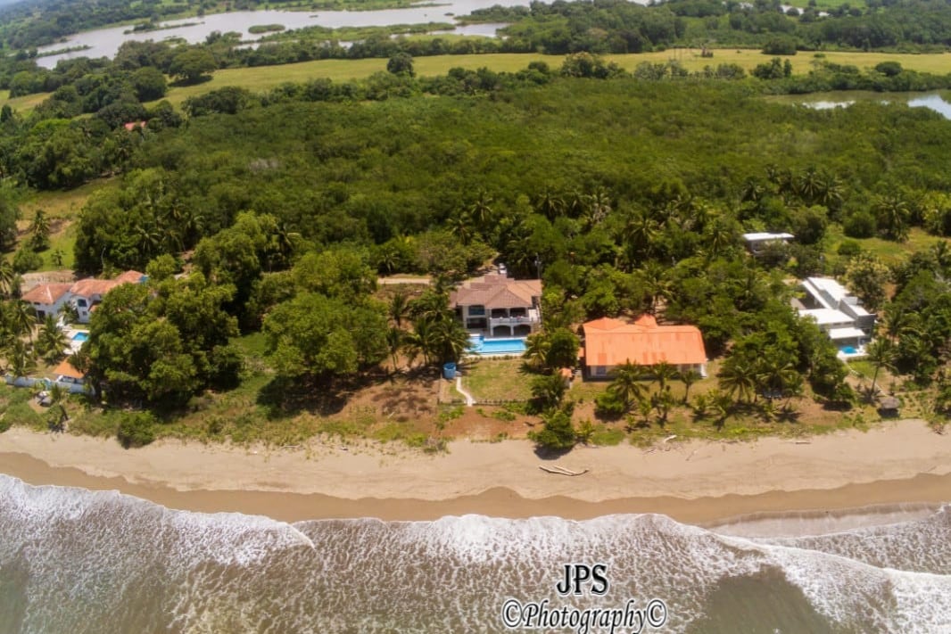 Amazing Family Beach House!