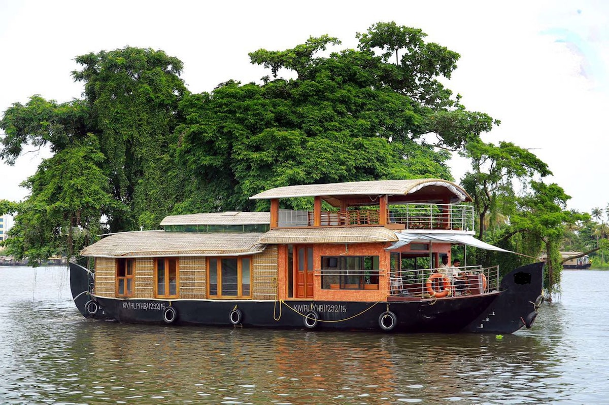 Kerala Houseboats