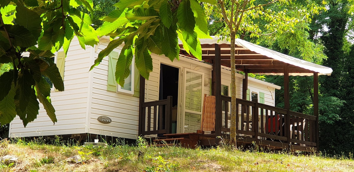 Mobil-home Julien au Camping 4 étoiles en Ardèche