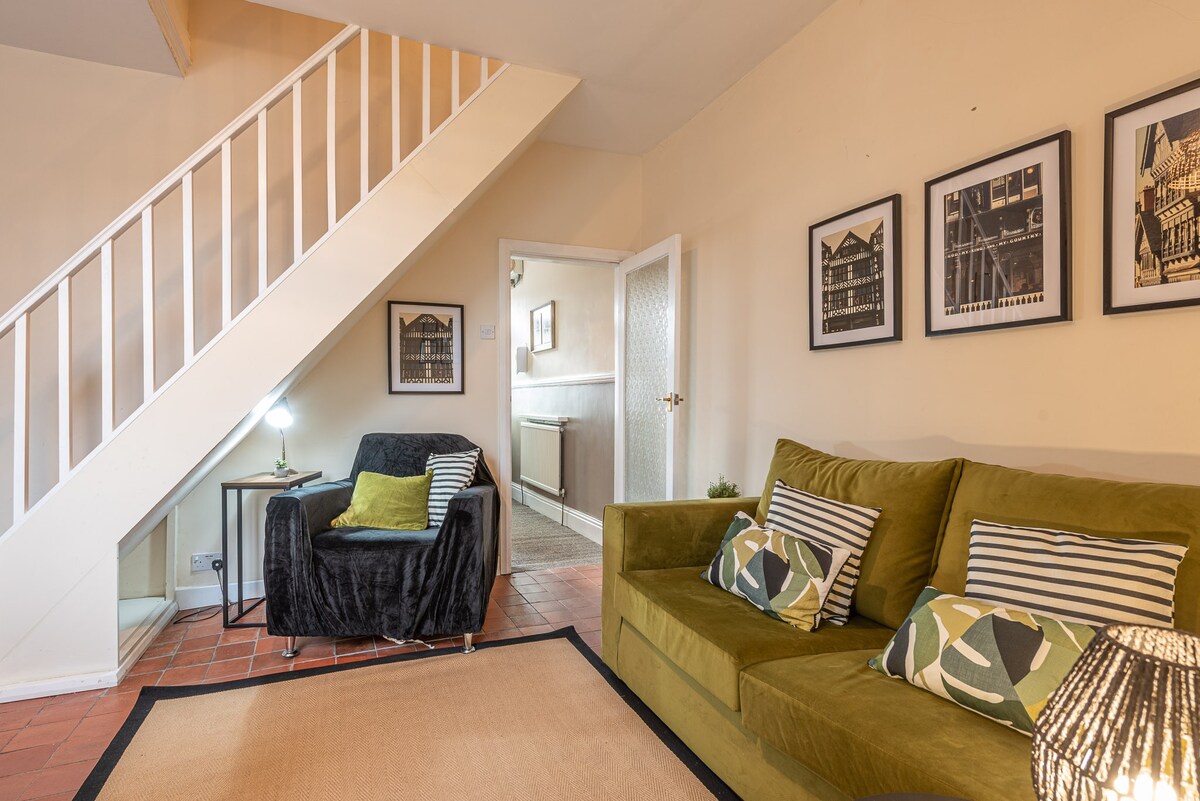 Cosy Chester Hideaway sleeps 5 by restfully