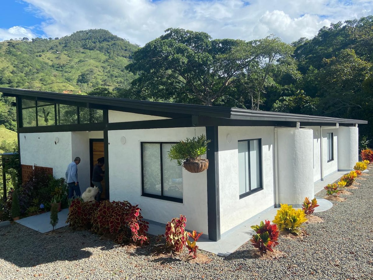Hermosa Casa de campo-Ciudad Bolivar-Antioquia