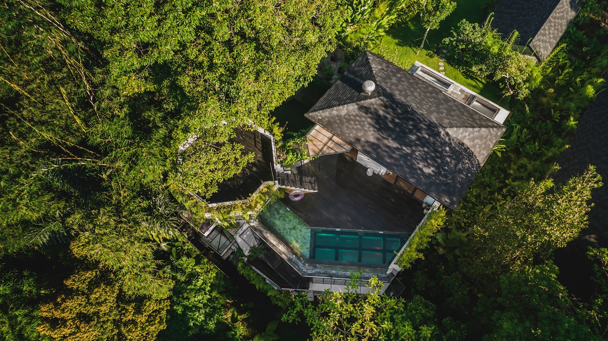 豪华河峡谷别墅（带玻璃屋顶泳池）