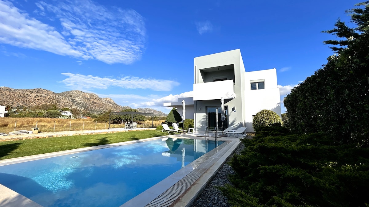 Selene a modern villa with private pool