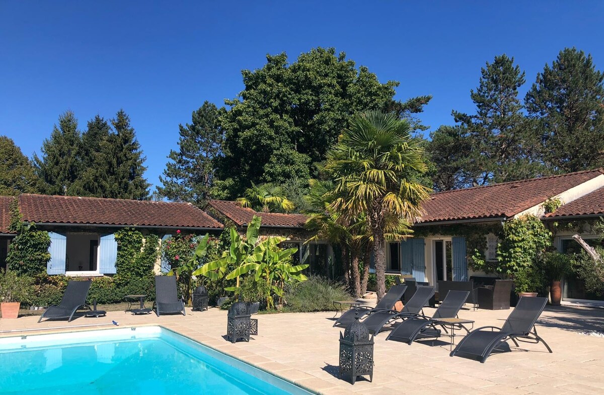 Villa avec piscine en Périgord
