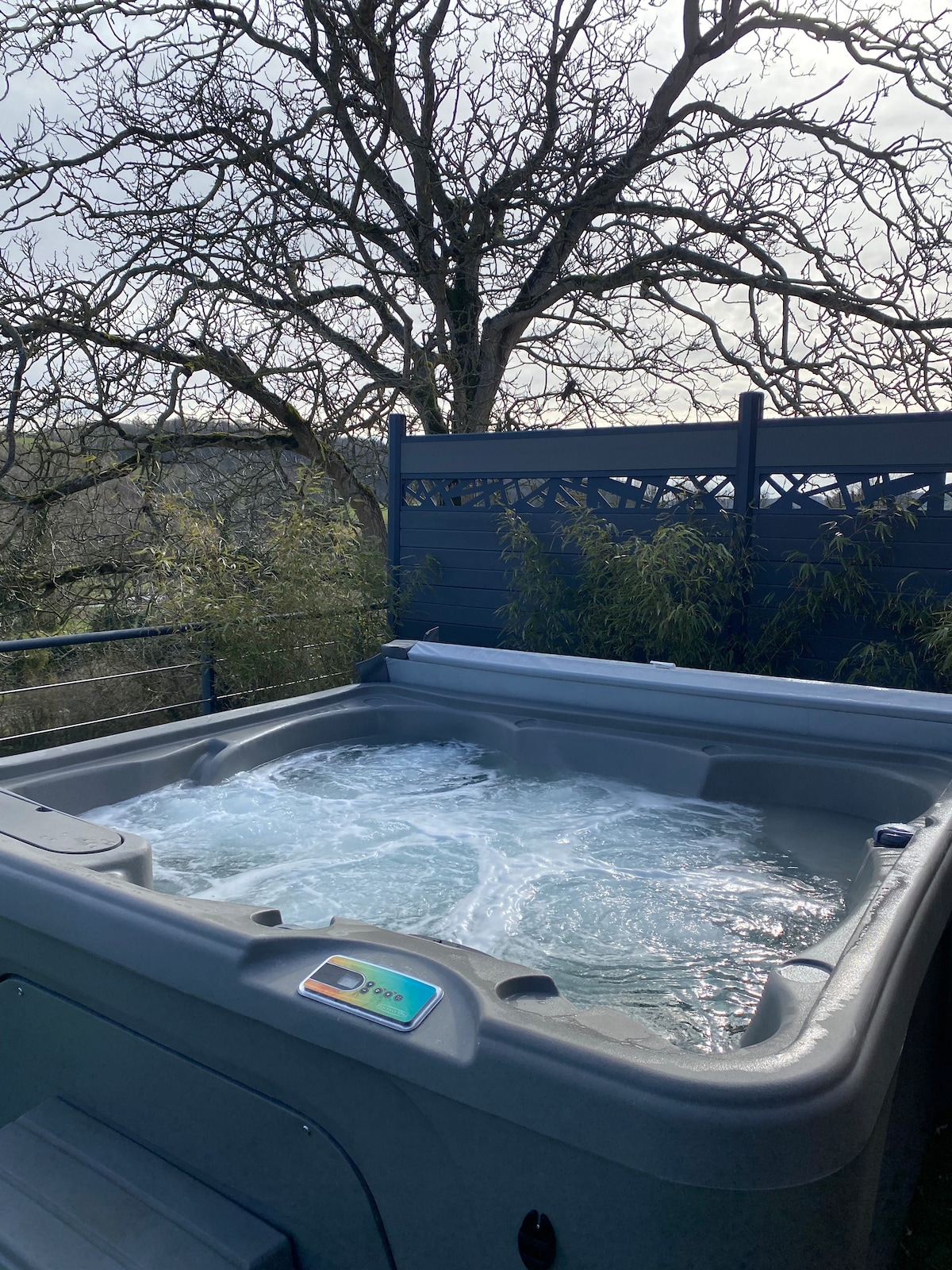 Maison avec jacuzzi, vue sur les étangs à Beussent