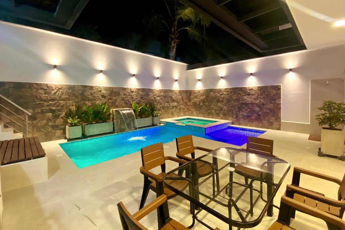 Moderna Villa con piscina privada!