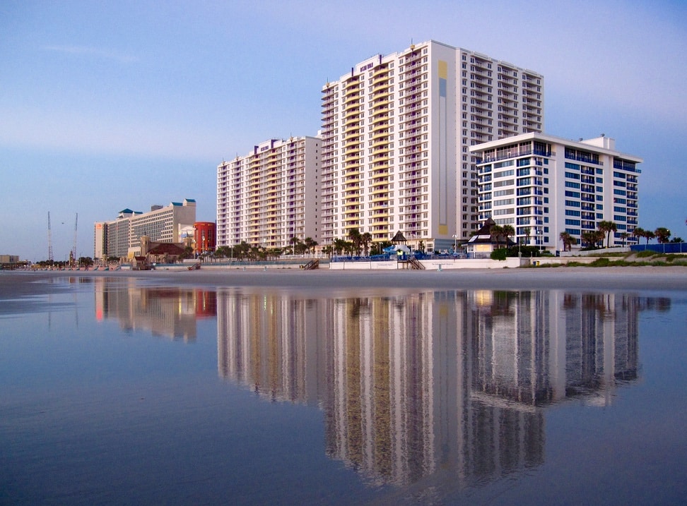 2BR/2BA - Ocean Walk - Daytona Beach!