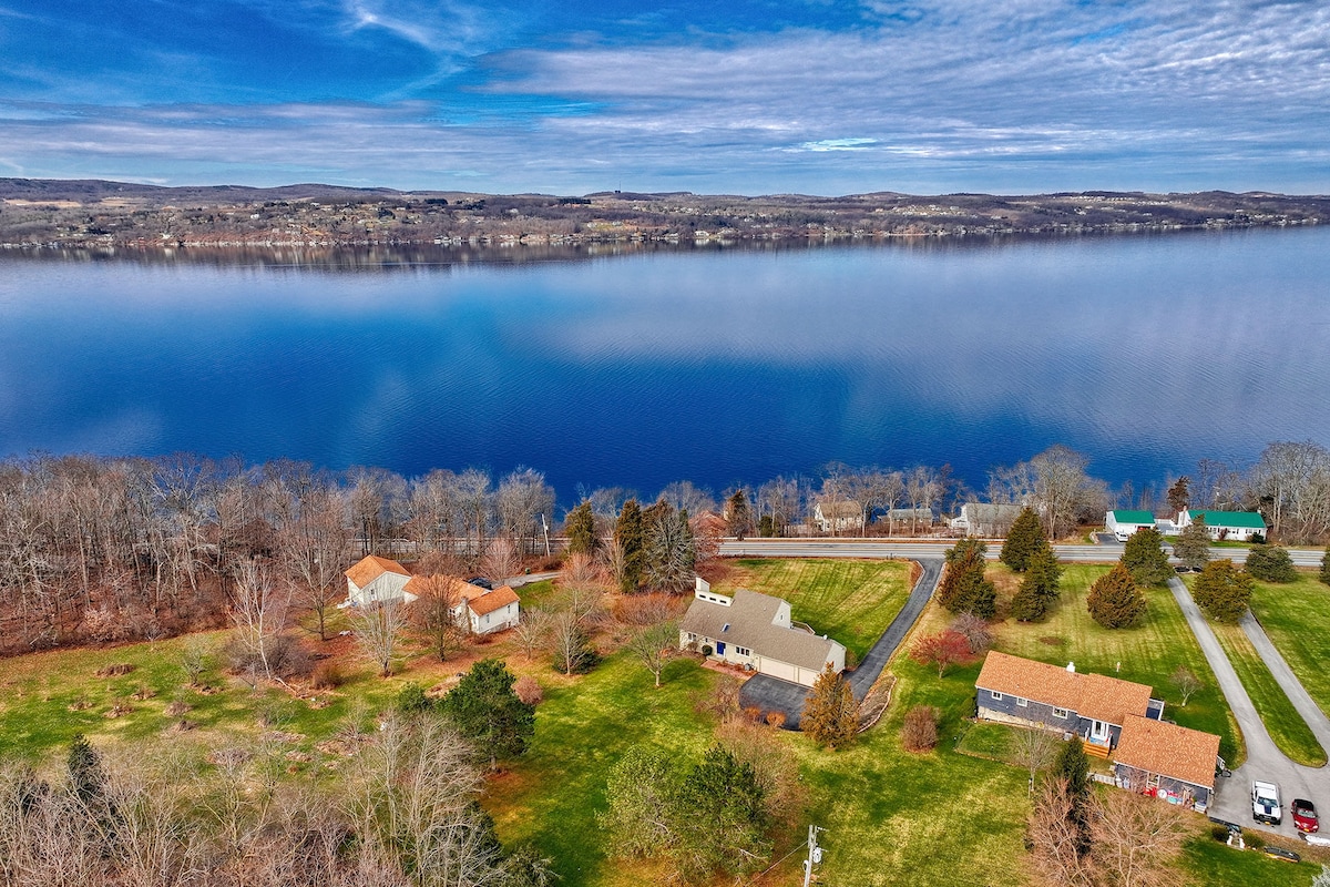 Gorgeous lake view from all 3 floors!