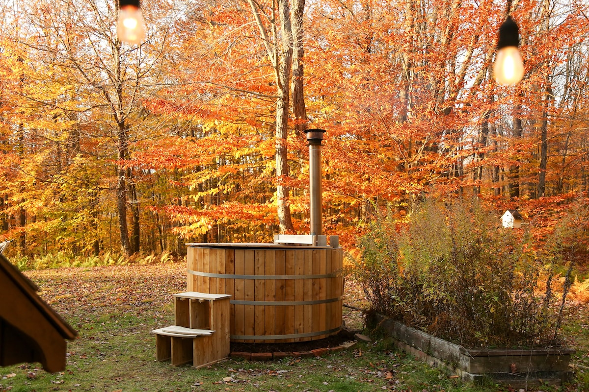 Wonders Never Cease | Log Cabin | Hot Tub | Sauna
