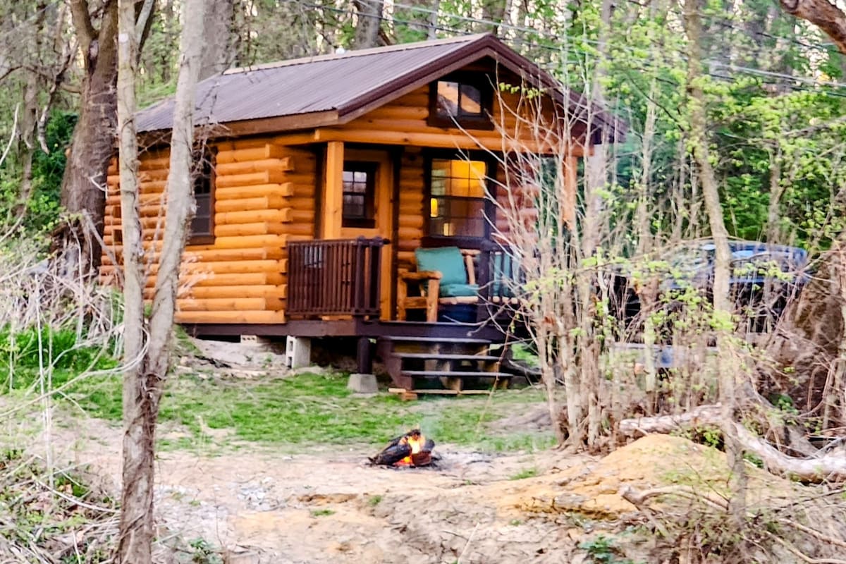 Waterfront Cabin with Hot Tub! Kayaks & Canoes!