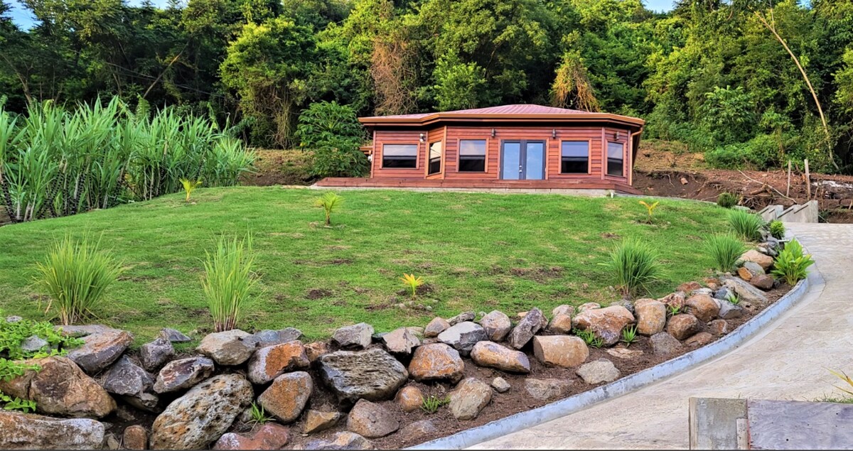 Grenada Countryside Cabin