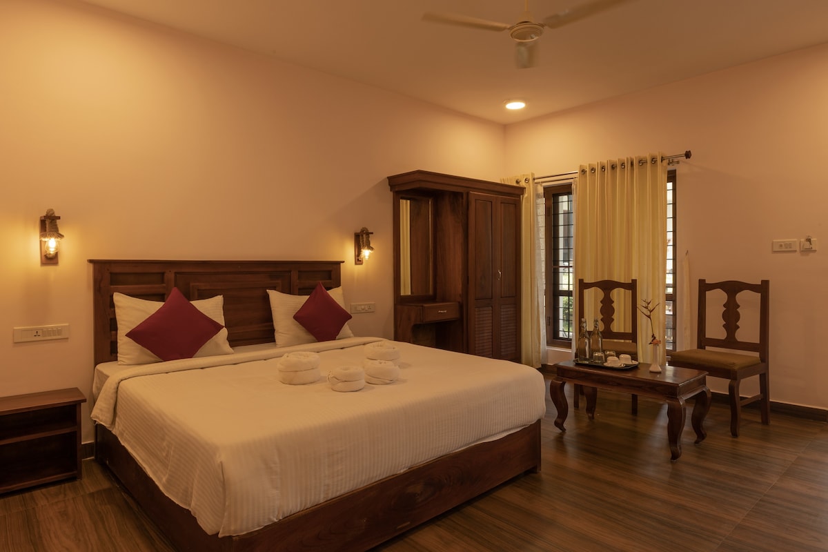 Avadale Thekkady - Family Suite (Non-AC)