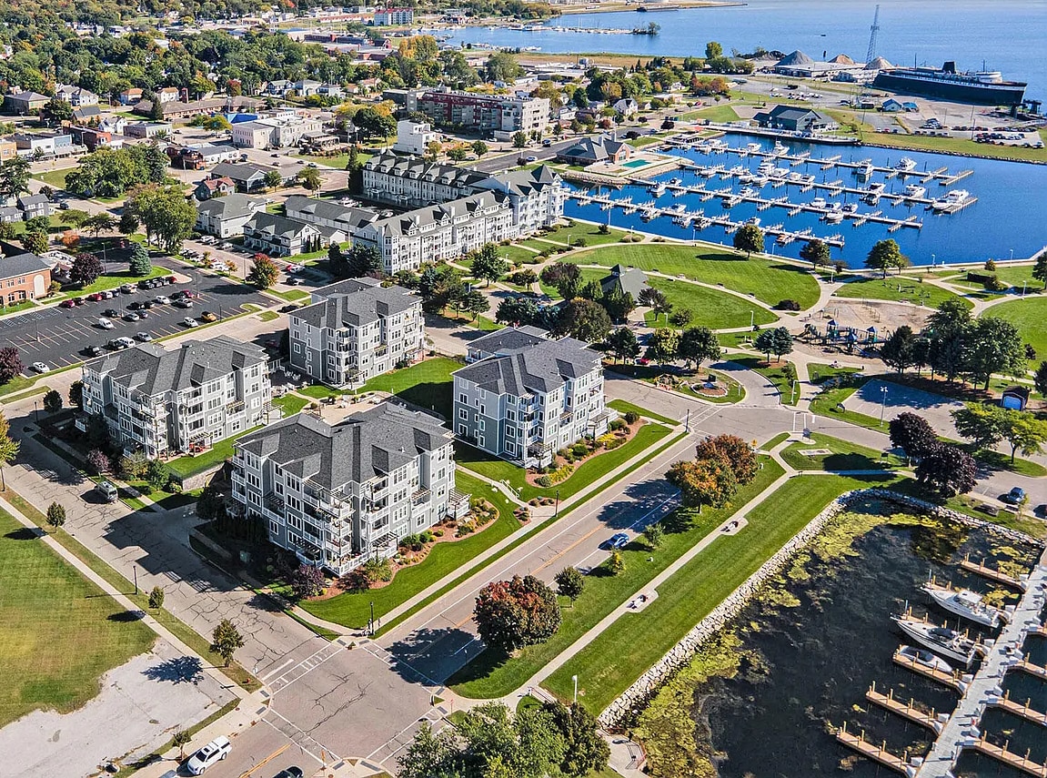 Lakeside Oasis, at One Ludington Place