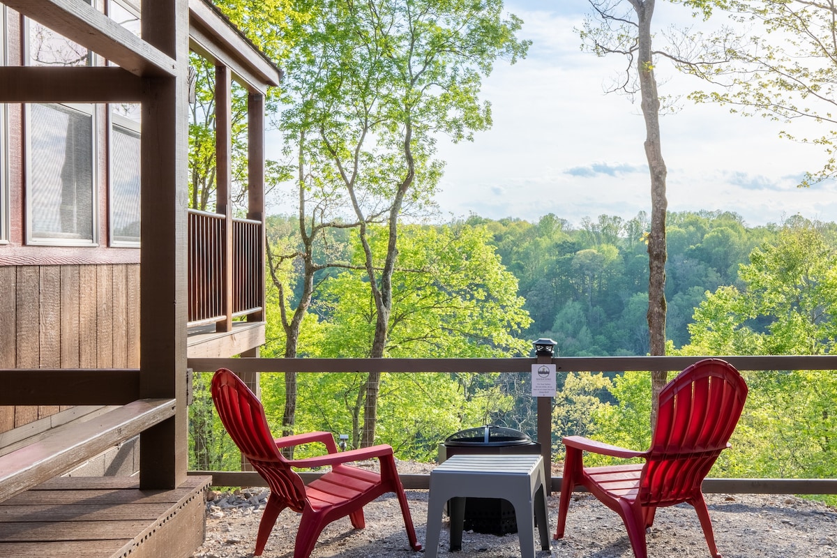 Lake View Nature Cabin!