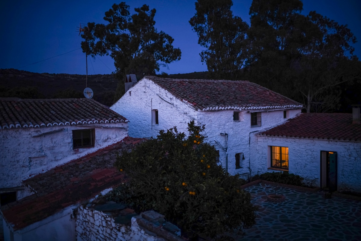 Casa Biblioteca en el Geoparque de La Jara