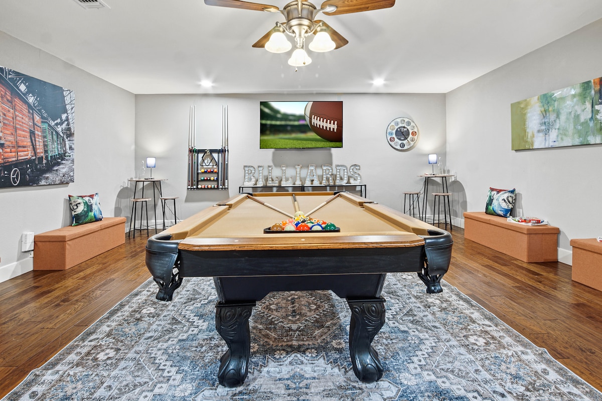 Stay Awhile! Pool Table, Fire Pit,4bd,2ba Gameroom