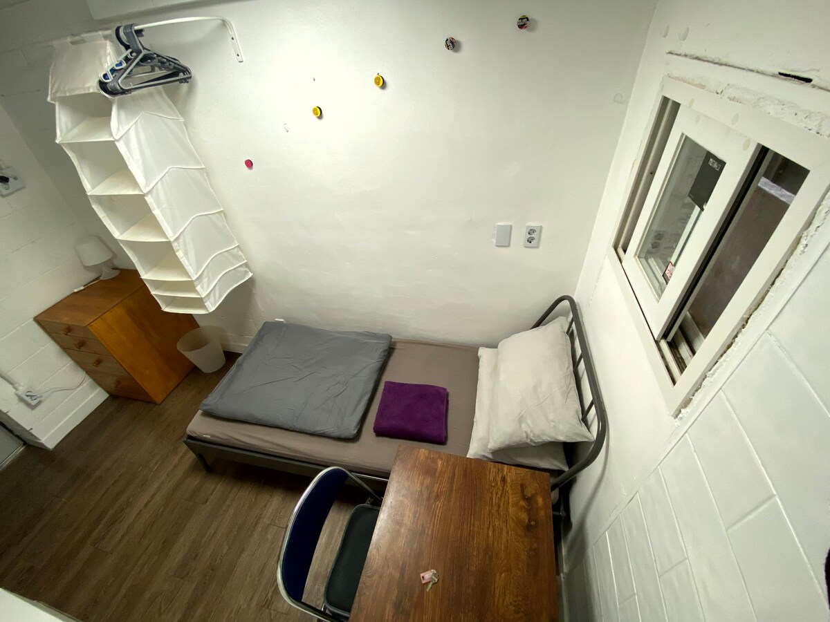 Itaewon Yacht GH -带独立卫生间的单人房间3