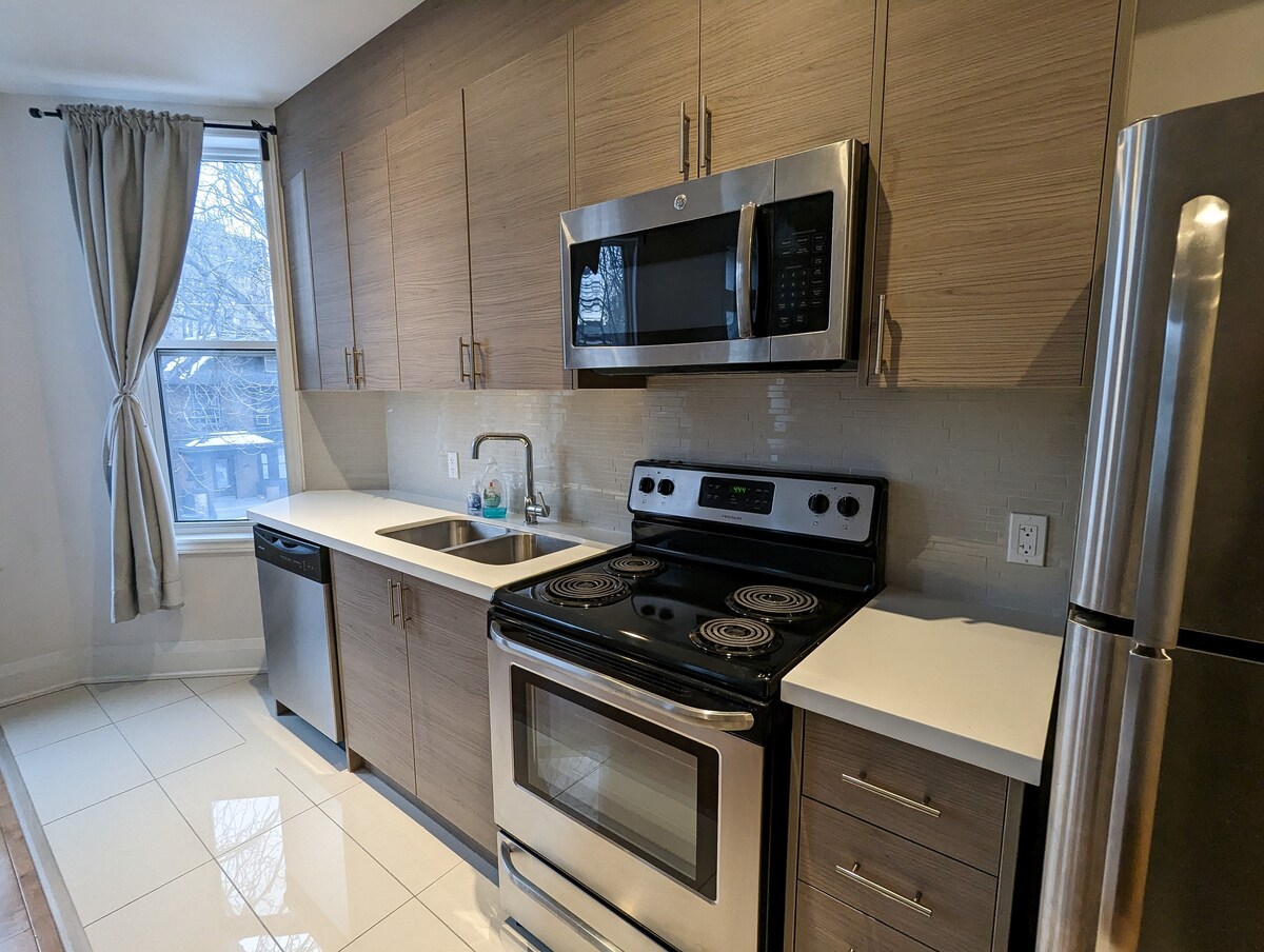 Cozy 1 Bedroom Unit in the Annex, Free Parking