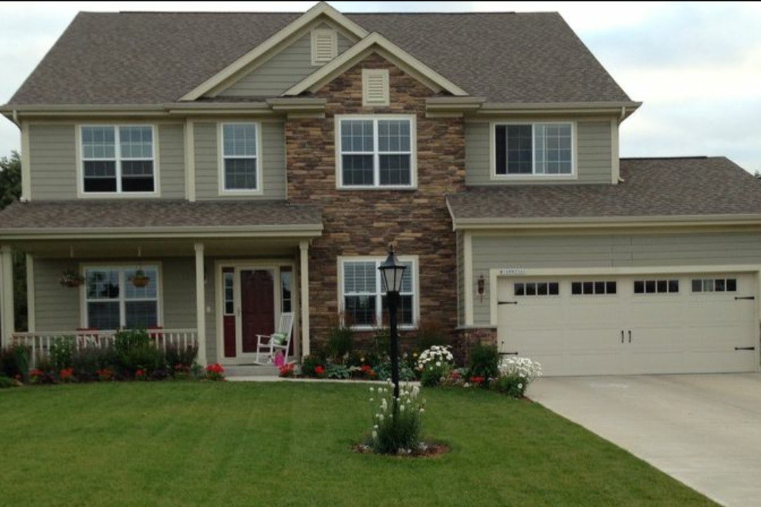 Serene home and great views!