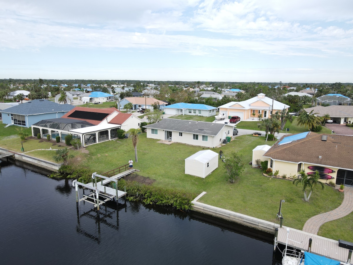 Casa Canal - Beautiful Waterfront Getaway