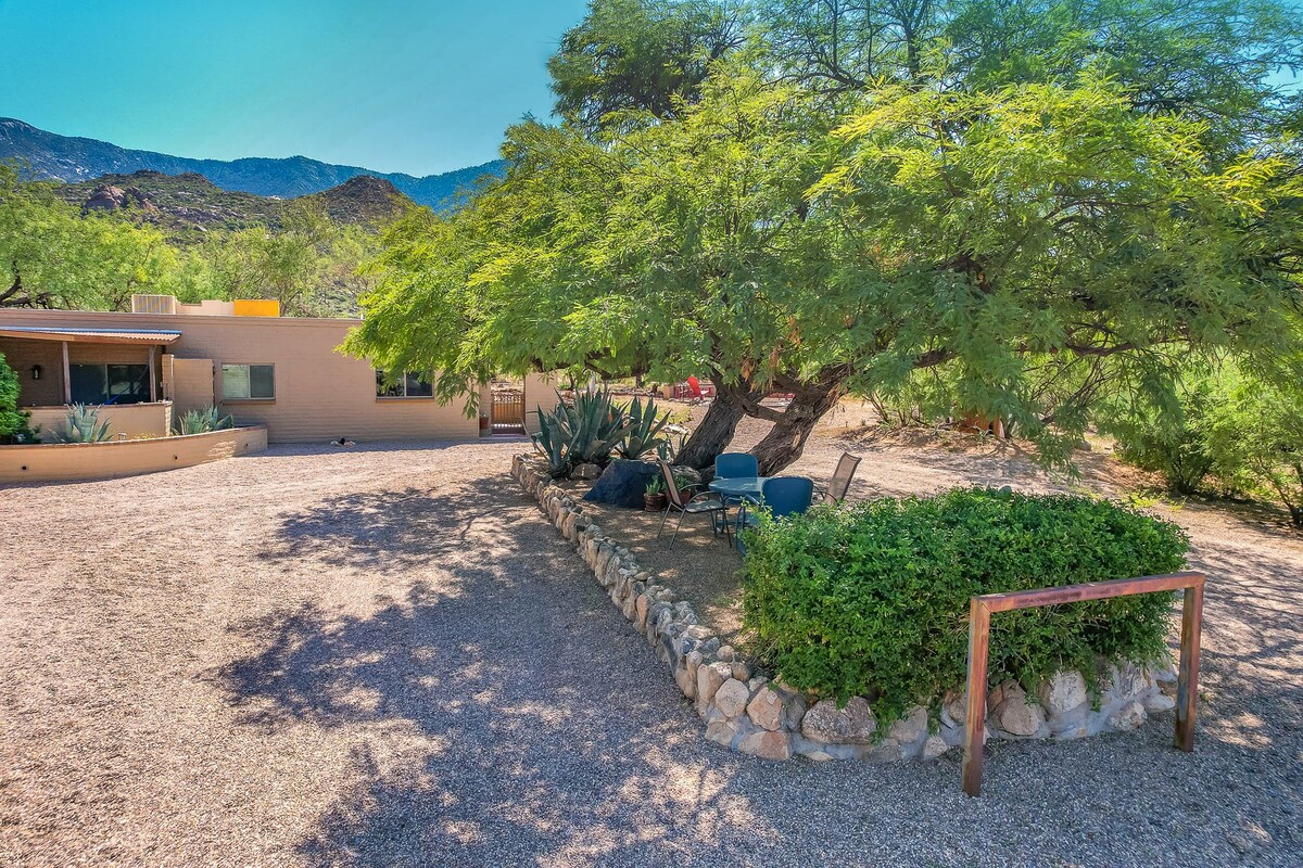 Golder Ranch Guesthouse - Catalina Desert Retreat