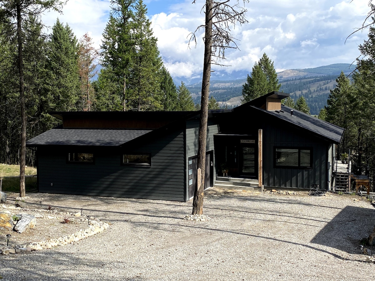 位于不列颠哥伦比亚省沃德纳（ Wardner ）的山区现代小木屋4Bed-Lake Cabin