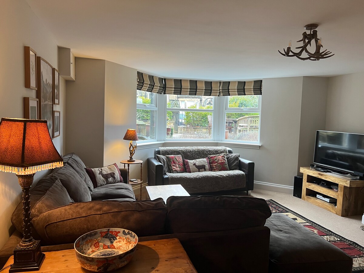 Large apartment in central Ilkley