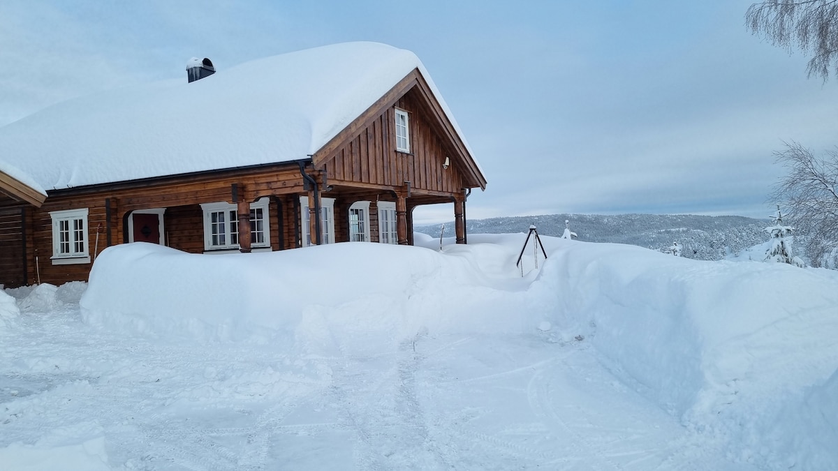 Koselig laftehytte på Blefjell