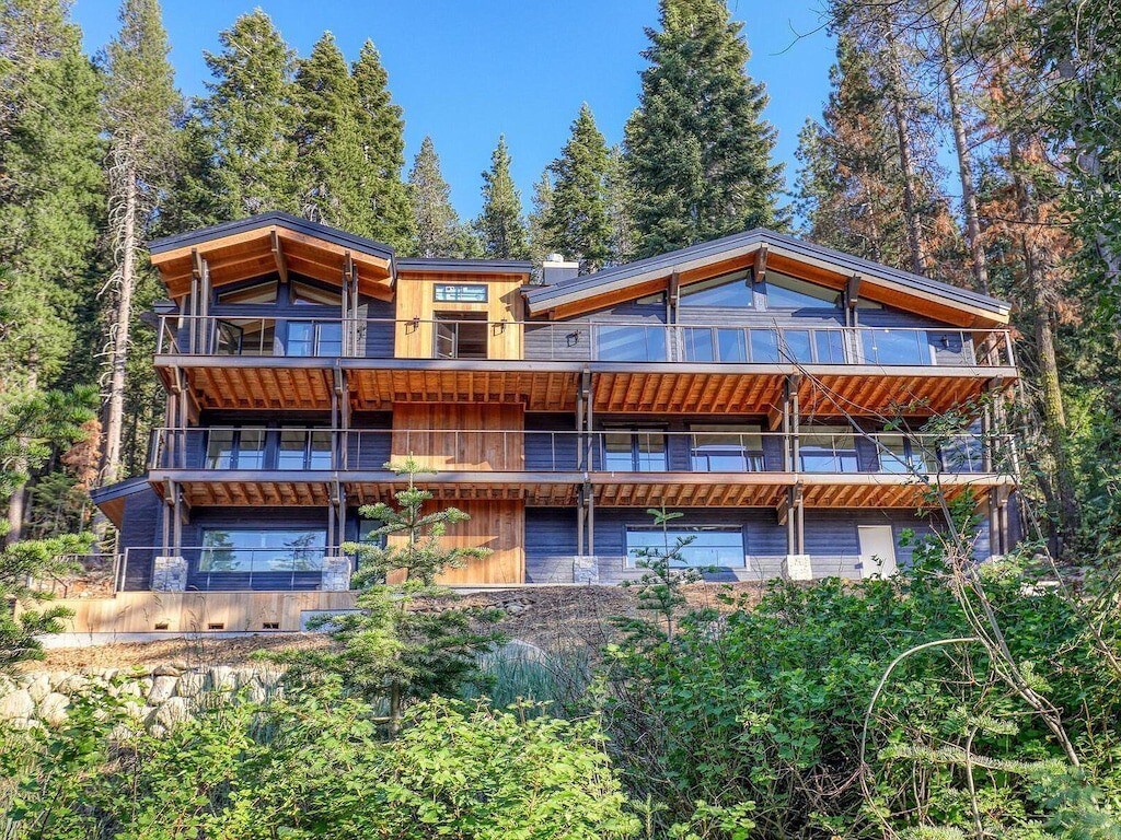 NEW Donner-Tahoe Lakehouse