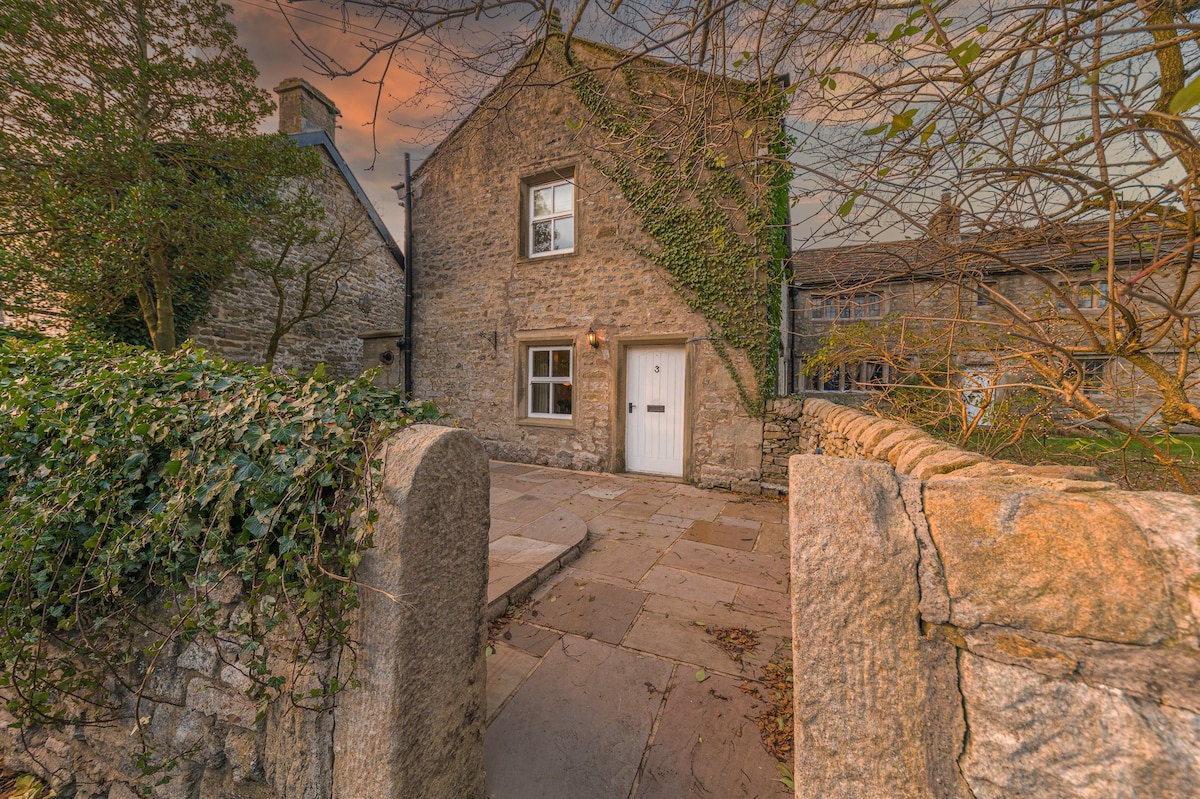 Charming cottage in Giggleswick