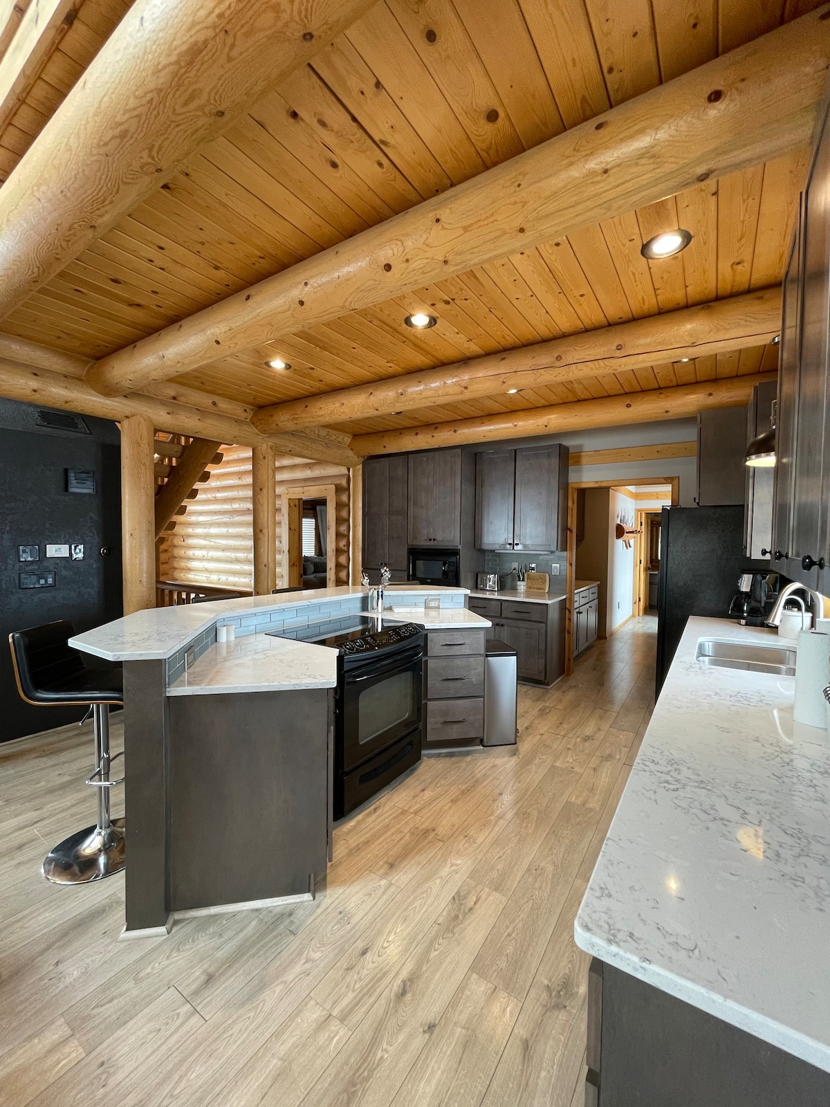 Log-Style Montana Home