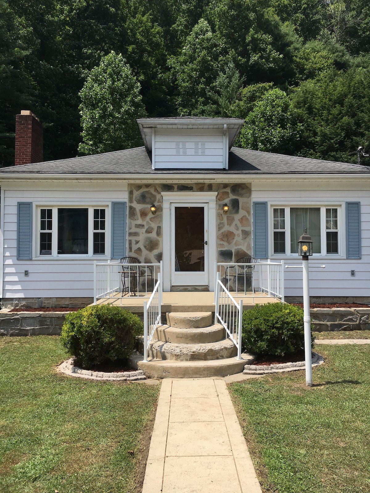 The Mullins House on The Avenue