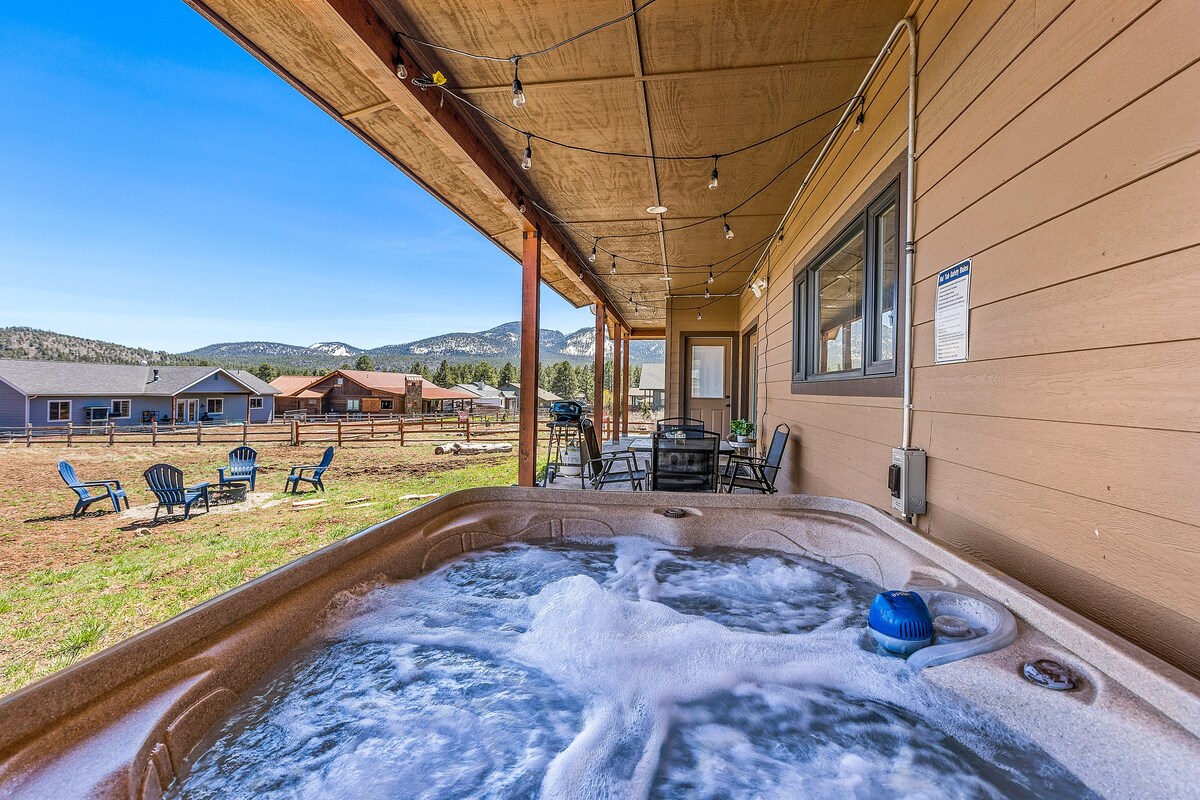 *NEW* Private Fam Friendly Home~Hot Tub~Games~BBQ