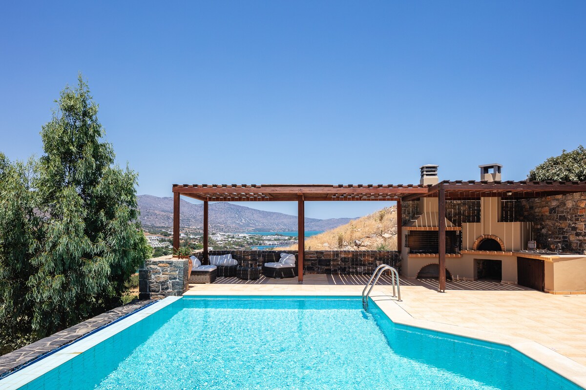 Maris Villa 1 - Private pool, close to Elounda!