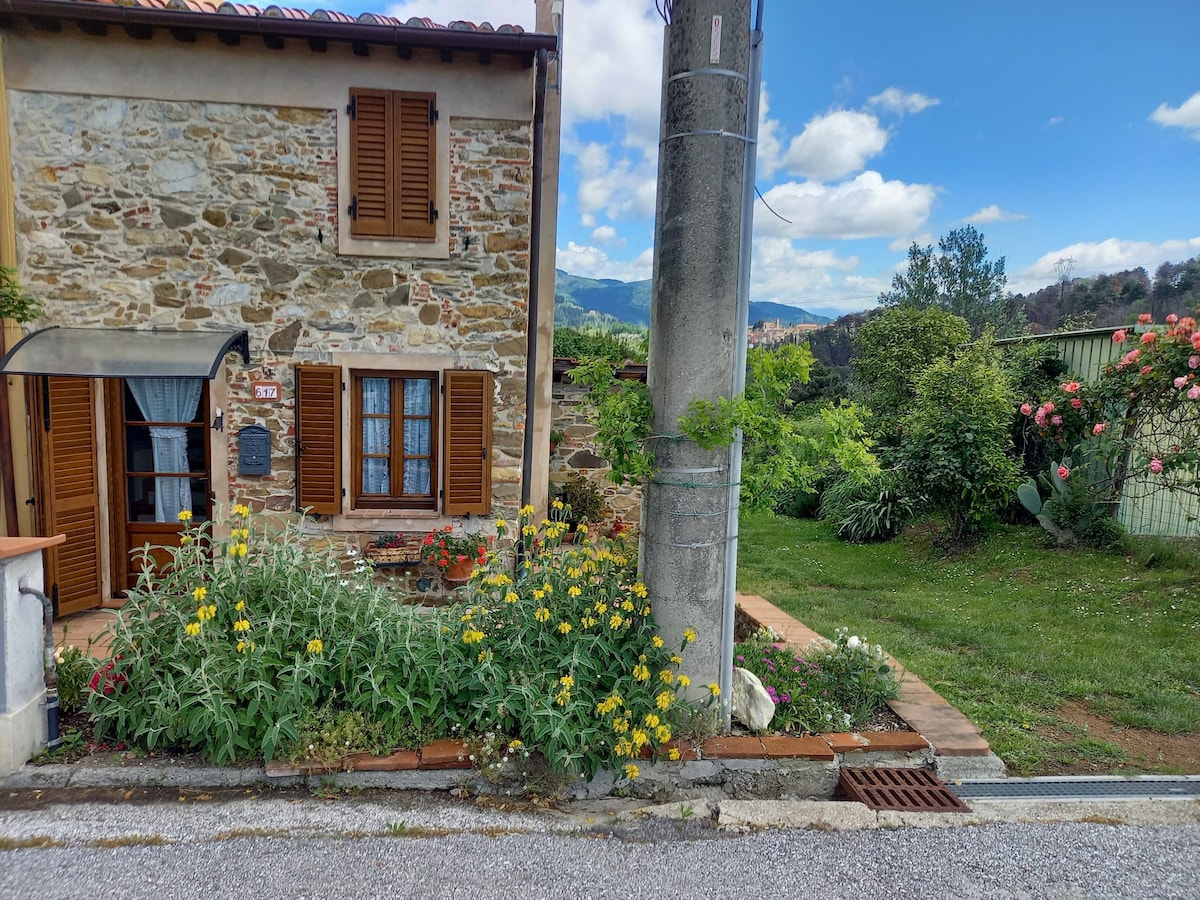 Casa in collina con vista