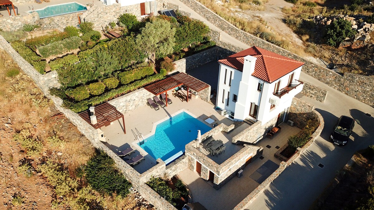 Maris Villa 3 - Private pool, close to Elounda!