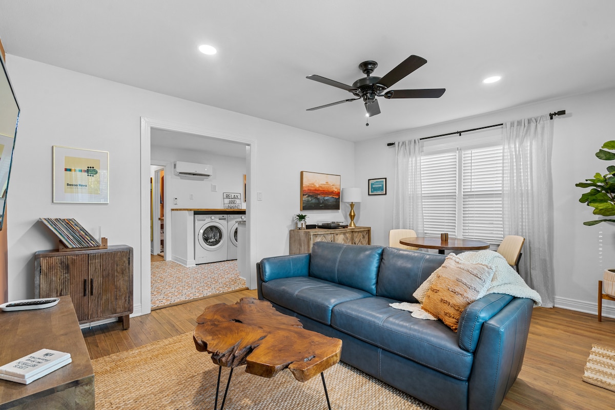 Mid-City Bungalow | Pet Friendly