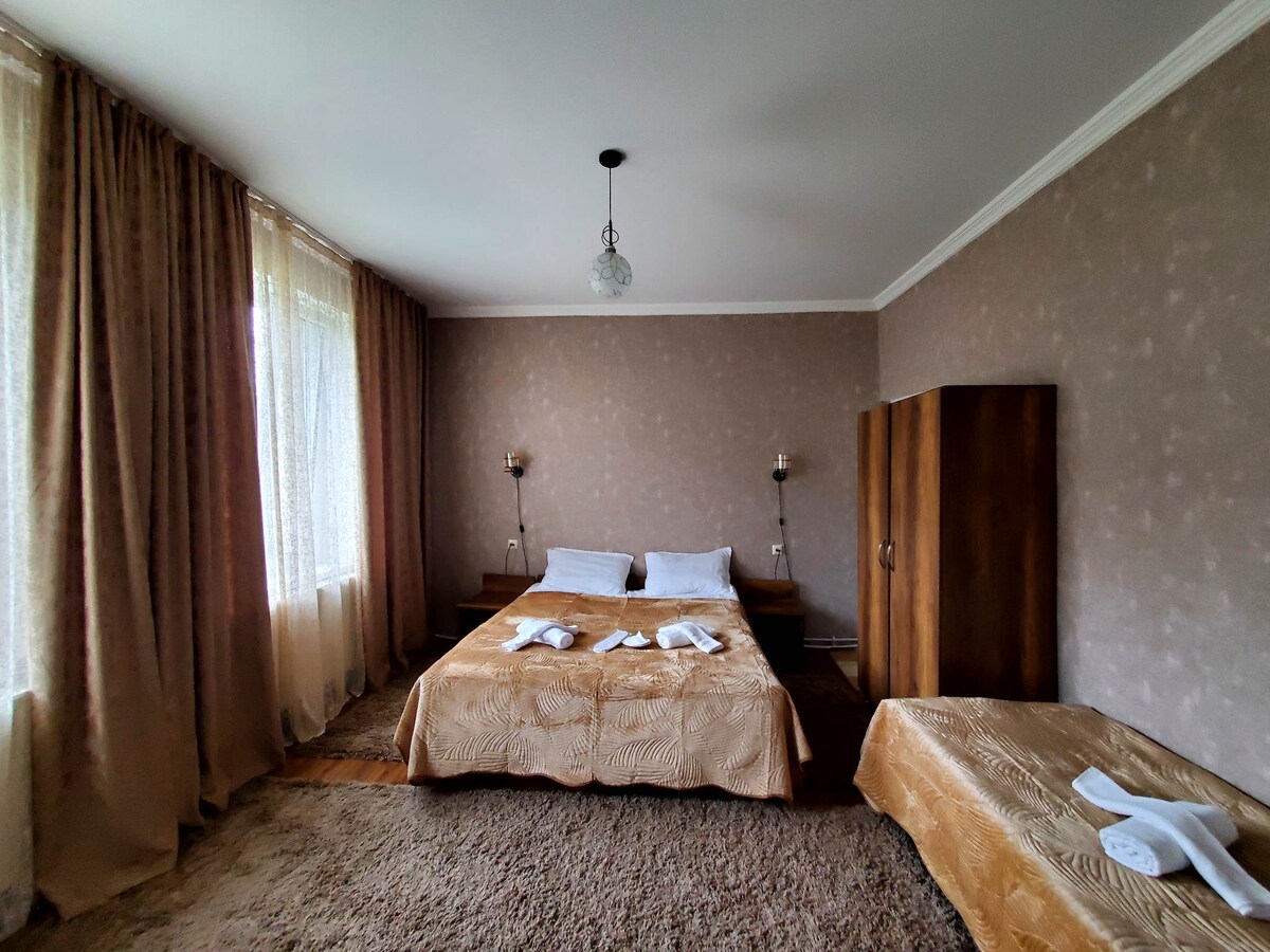 Kazbegi Guest House room 1