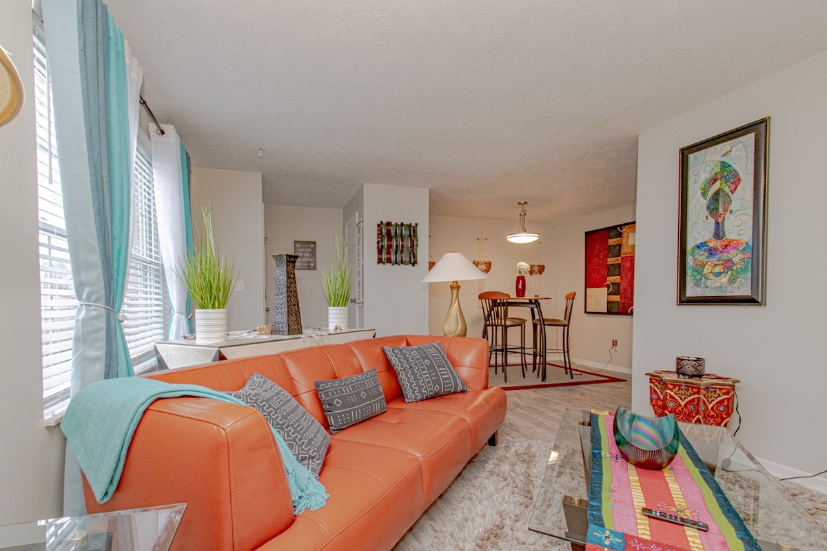 Lovely Eclectic Duplex - Peaceful Neighborhood