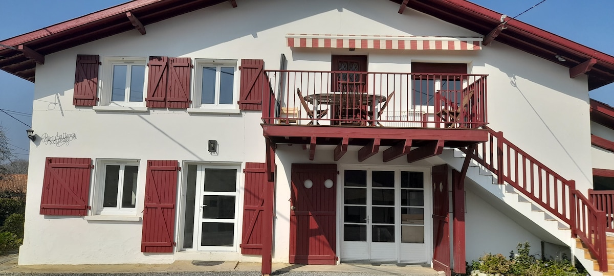 appartement dans maison basque