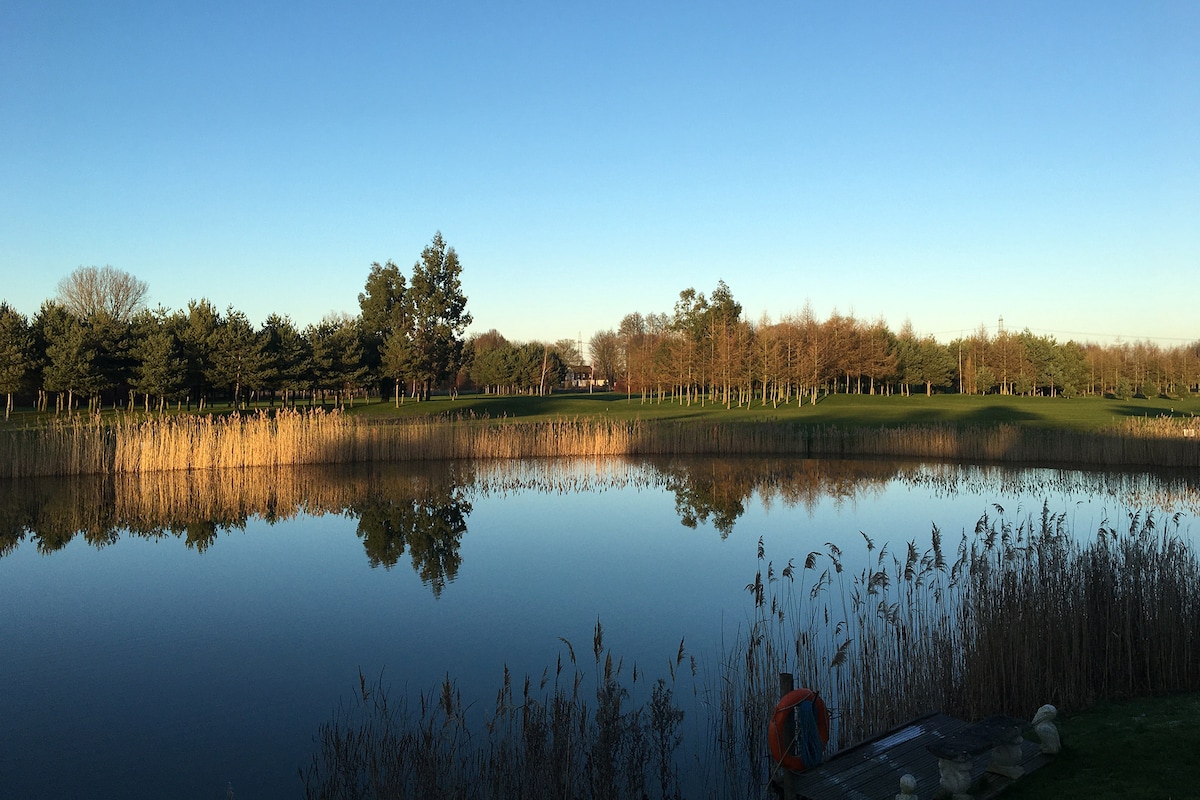 The Dock of the Bay holiday lodge Cambridgeshire