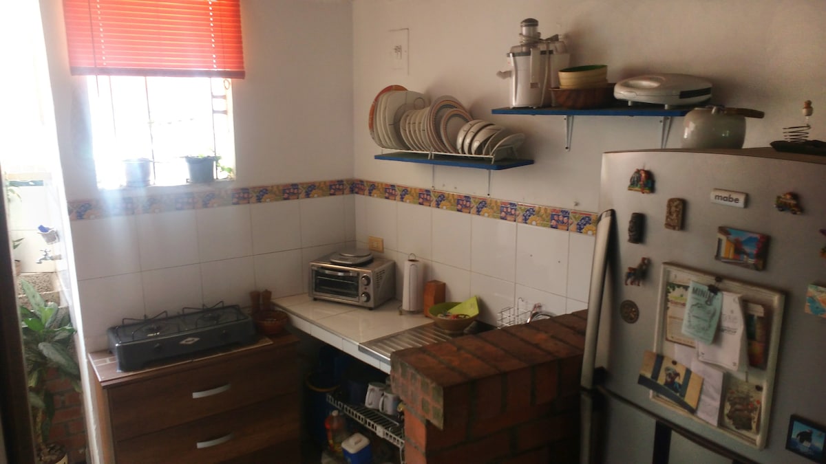 Habitacion con baño privado barrio Libertadores