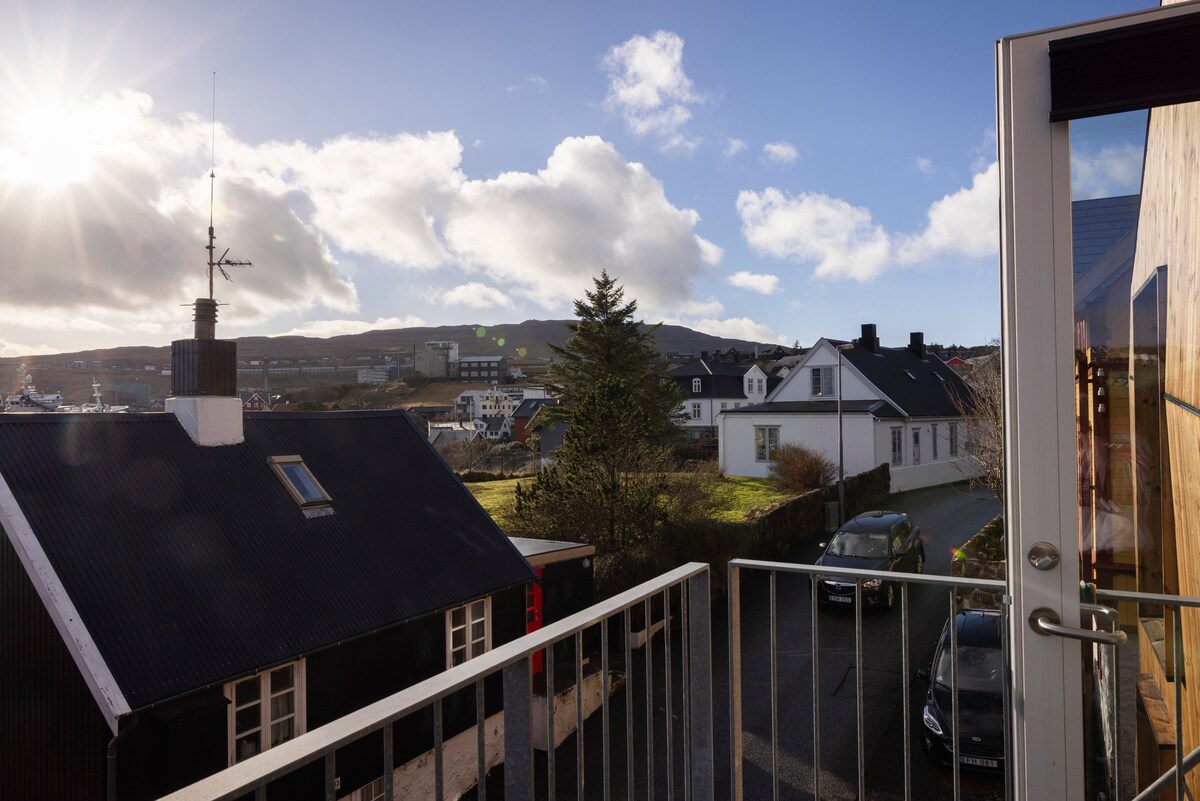 New TOP FLOOR Apartment in the centre of Tórshavn