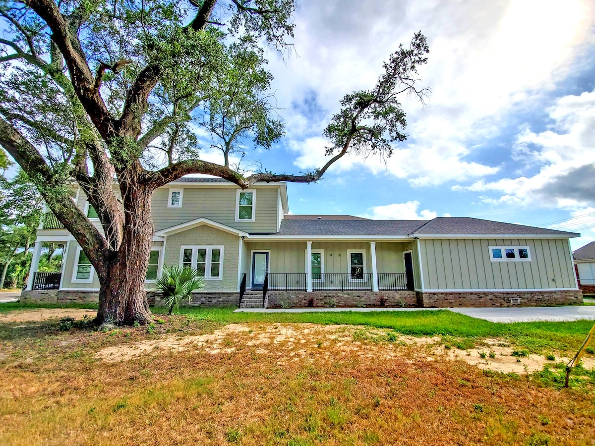 Downtown Pensacola Home! Near beach! New low rates